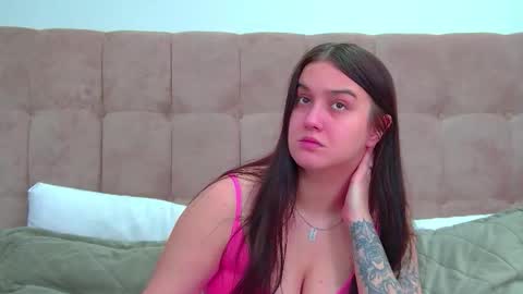 Christina online show from February 2026 06:33:01 PM