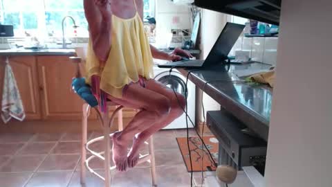 Sissy Christine online show from September 2025 01:05:01 PM