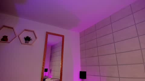 Christine  online show from April 2026 12:48:02 PM