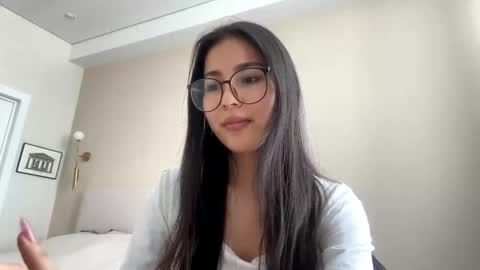 Bella online show from February 2026 06:24:01 AM