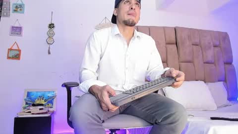 christopher online show from May 2026 08:06:02 PM