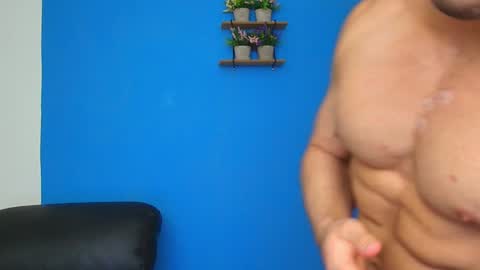 Christopher online show from January 2025 12:28:01 AM