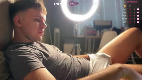 Christopher online show from December 2025 09:40:02 AM