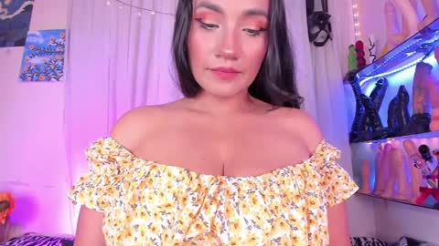 Snapshot of christymilk1 chatting on December 2024 11:50:01 PM christy online show from December 2024 11:50:01 PM