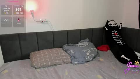 christyw3b online show from March 2026 11:21:02 AM