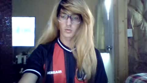 chrisvibess online show from July 2026 12:34:01 PM