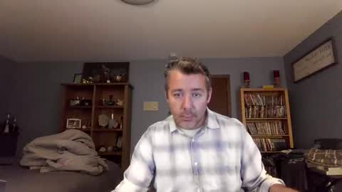 Snapshot of chrisw8121 chatting on November 2025 07:08:01 AM chrisw8121 online show from November 2025 07:08:01 AM