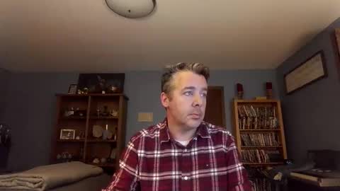 Snapshot of chrisw8121 chatting on November 2025 05:17:01 AM chrisw8121 online show from November 2025 05:17:01 AM