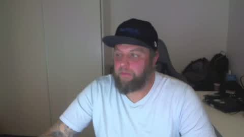 Snapshot of chrizz80 chatting on December 2024 04:17:01 PM Chrizz online show from December 2024 04:17:01 PM