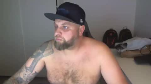 Snapshot of chrizz80 chatting on December 2024 05:20:02 AM Chrizz online show from December 2024 05:20:02 AM