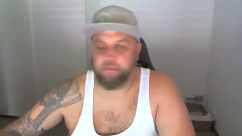 Snapshot of chrizz80 chatting on December 2024 10:18:02 AM Chrizz online show from December 2024 10:18:02 AM