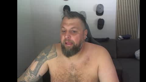 Snapshot of chrizz80 chatting on October 2025 08:26:02 AM Chrizz online show from October 2025 08:26:02 AM