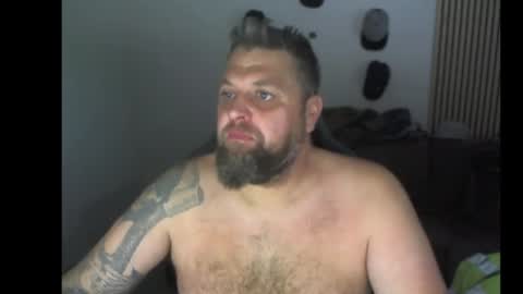 Snapshot of chrizz80 chatting on October 2025 07:10:02 AM Chrizz online show from October 2025 07:10:02 AM