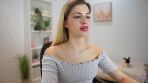 chronic  love online show from February 2025 02:07:01 PM