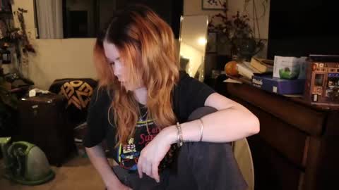 Chrys online show from April 2026 05:43:02 AM