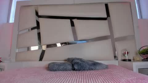 instagram chrystaljade.1 online show from February 2026 01:29:02 PM