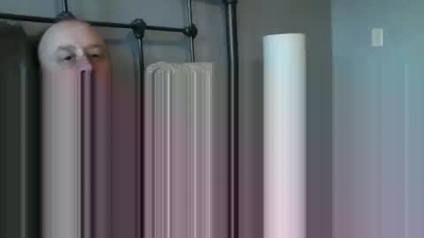Snapshot of chsx63 chatting on April 2026 04:48:02 PM chsx63 online show from April 2026 04:48:02 PM