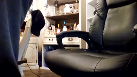 Snapshot of chubbyhubbyy420 chatting on January 2025 02:18:01 AM ChubbyHubby420 online show from January 2025 02:18:01 AM