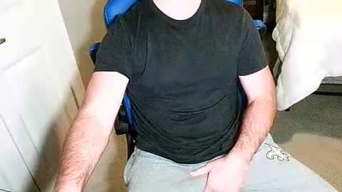 chuck online show from October 2025 06:52:01 PM