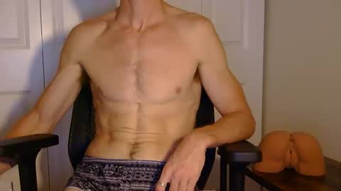Snapshot of chuck5566 chatting on April 2026 05:33:02 AM chuck5566 online show from April 2026 05:33:02 AM
