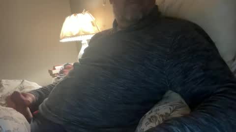 Snapshot of cigalou831 chatting on April 2026 02:14:01 AM cigalou831 online show from April 2026 02:14:01 AM