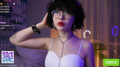   L  online show from March 2026 06:26:02 PM