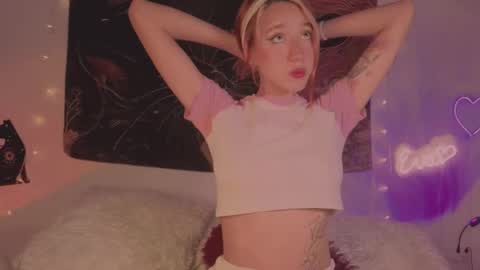 Snapshot of cinderella_lewis chatting on February 2026 03:53:02 PM Sofi Eva and Mey online show from February 2026 03:53:02 PM