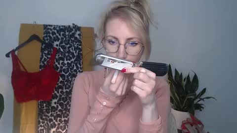 Cinderella online show from April 2026 05:24:02 AM