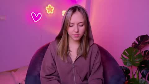 Snapshot of cindylovesmith chatting on May 2026 04:09:01 AM cindylovesmith online show from May 2026 04:09:01 AM