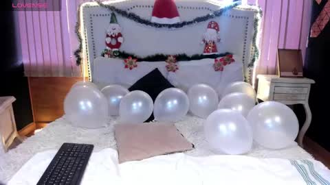 Snapshot of cindyolmos chatting on December 2024 09:08:01 PM Cindy online show from December 2024 09:08:01 PM
