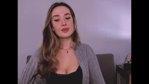 Snapshot of cindyprettywomen chatting on May 2026 04:25:02 PM cindyprettywomen online show from May 2026 04:25:02 PM