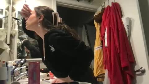 Carmen online show from April 2026 10:11:02 PM