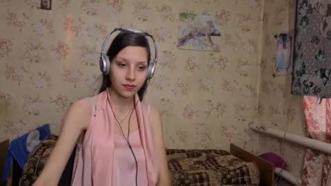 Snapshot of cirabonnet chatting on October 2025 10:17:02 AM Lisa Salivan online show from October 2025 10:17:02 AM