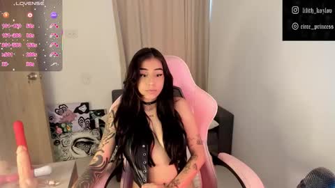 Paulina online show from November 2025 09:48:01 PM