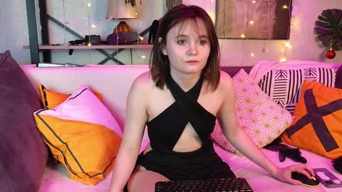 Snapshot of ciriraymond chatting on December 2024 11:42:02 AM Cirilla online show from December 2024 11:42:02 AM