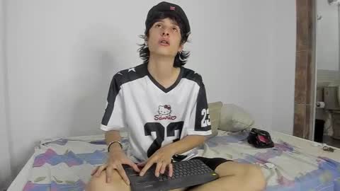 cirosky_elchicopolla online show from February 2026 04:49:02 PM