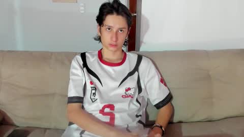 cirosky_elchicopolla online show from February 2026 03:32:01 AM