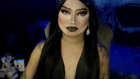 QUEEN CESS online show from November 2025 02:48:02 PM