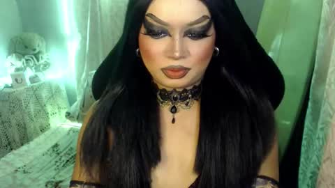 Snapshot of cj_parker69 chatting on June 2026 07:09:02 PM QUEEN CESS online show from June 2026 07:09:02 PM