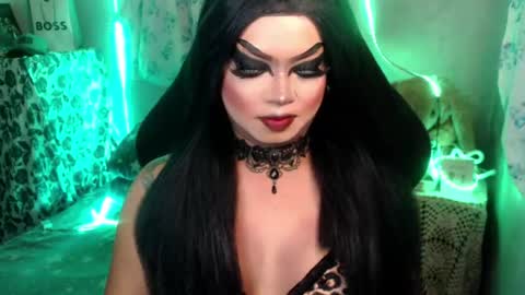 Snapshot of cj_parker69 chatting on July 2026 05:48:02 PM QUEEN CESS online show from July 2026 05:48:02 PM