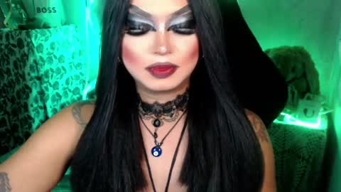 Snapshot of cj_parker69 chatting on July 2026 06:43:01 PM QUEEN CESS online show from July 2026 06:43:01 PM