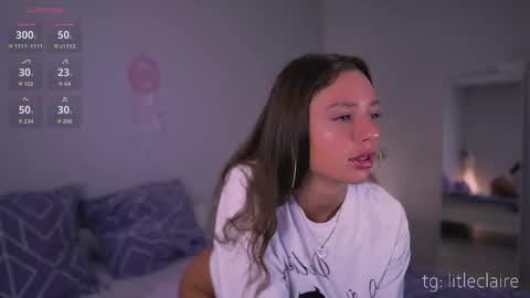 Snapshot of claire_amoure chatting on September 2025 06:13:01 AM Claire online show from September 2025 06:13:01 AM