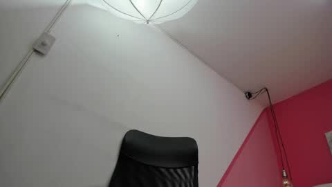 claire aristizabal online show from March 2025 03:40:01 AM