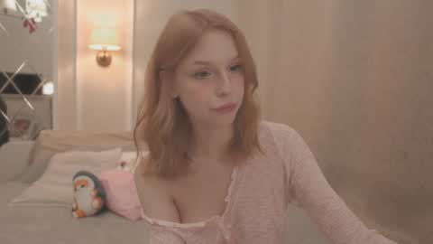 Claire Bennett online show from October 2025 11:35:01 PM