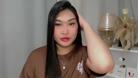 CLAIRE online show from May 2026 03:45:02 AM