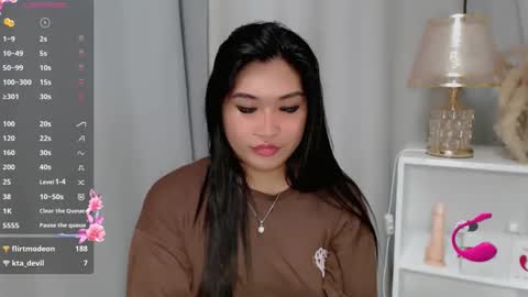 CLAIRE online show from June 2026 04:44:01 PM