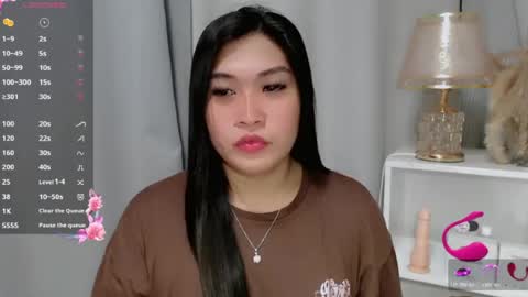 Snapshot of claire_wntr chatting on June 2026 05:31:02 AM CLAIRE online show from June 2026 05:31:02 AM