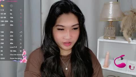 Snapshot of claire_wntr chatting on June 2026 05:26:02 AM CLAIRE online show from June 2026 05:26:02 AM
