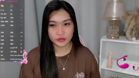 Snapshot of claire_wntr chatting on July 2026 04:52:02 AM CLAIRE online show from July 2026 04:52:02 AM