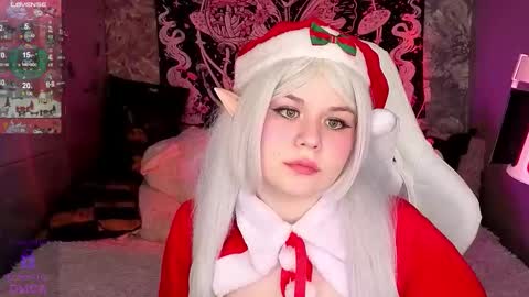 Snapshot of clairefaers chatting on December 2025 03:30:02 PM Claire Faers online show from December 2025 03:30:02 PM